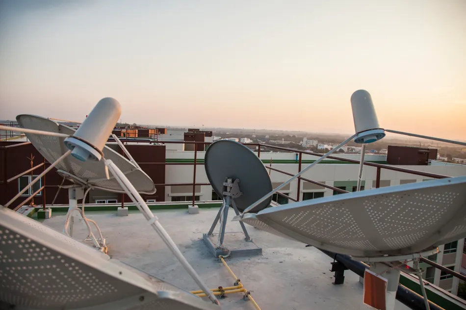 A EFTX oferece um portfólio completo de produtos e serviços para FM, VHF, UHF e TV Digital, atendendo desde pequenos projetos até grandes sistemas de transmissão. (2)