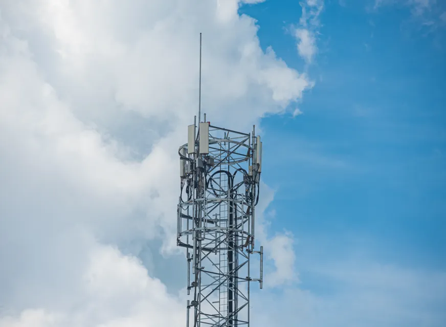 A EFTX oferece um portfólio completo de produtos e serviços para FM, VHF, UHF e TV Digital, atendendo desde pequenos projetos até grandes sistemas de transmissão.